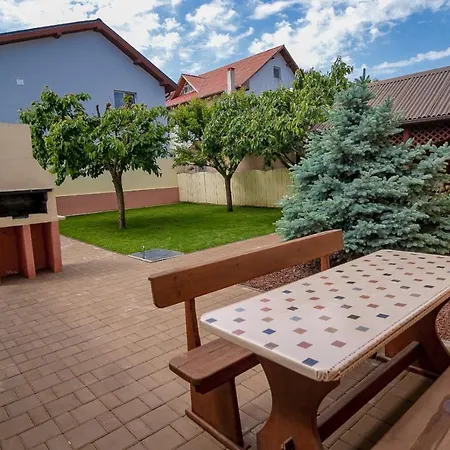 Casa Bibi Villa 2 Mai